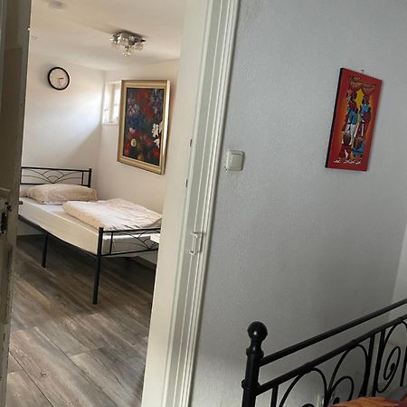 Gaestehaus Linden -Zweibettzimmer מראה חיצוני תמונה