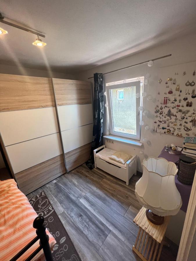 Gaestehaus Linden -Zweibettzimmer מראה חיצוני תמונה